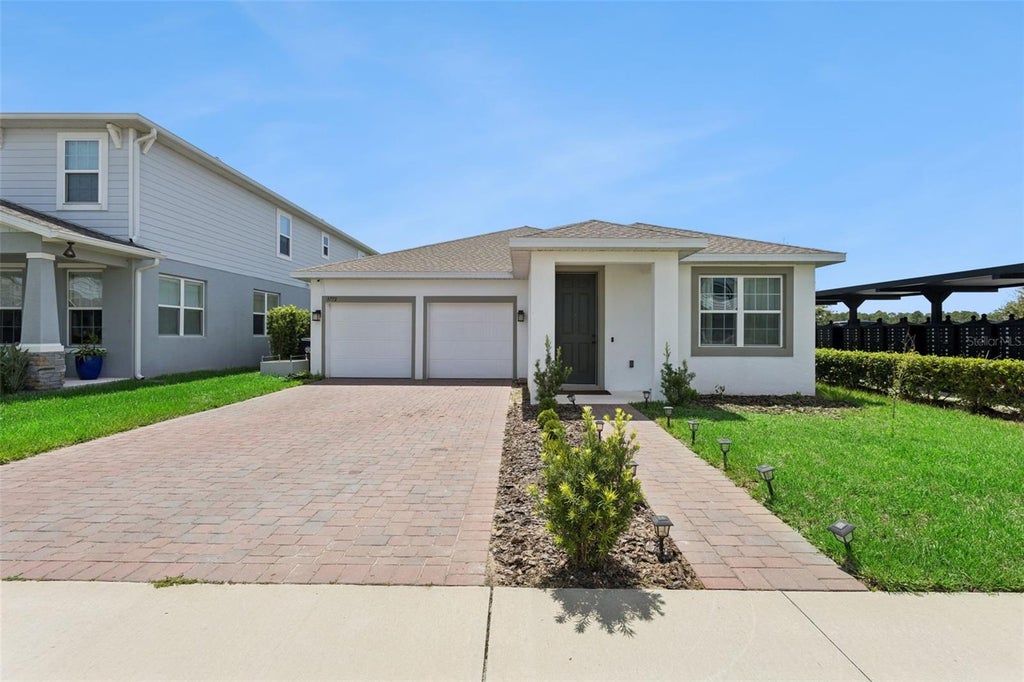 Photo of 3772 Blue Mountain Way, Apopka, FL 32712 (MLS # O6439010)