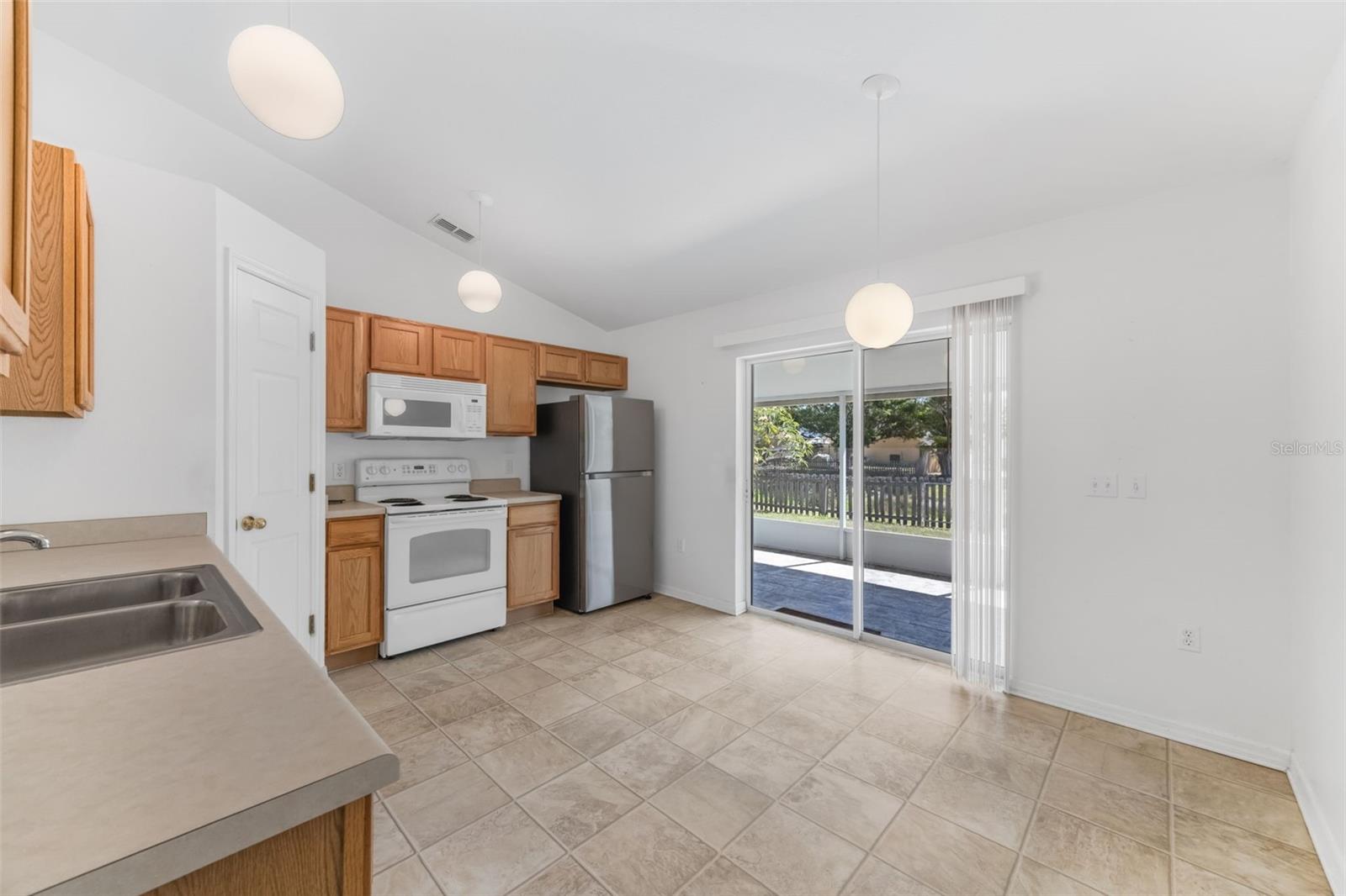 VENETIAN AT BAY PARK - Residential