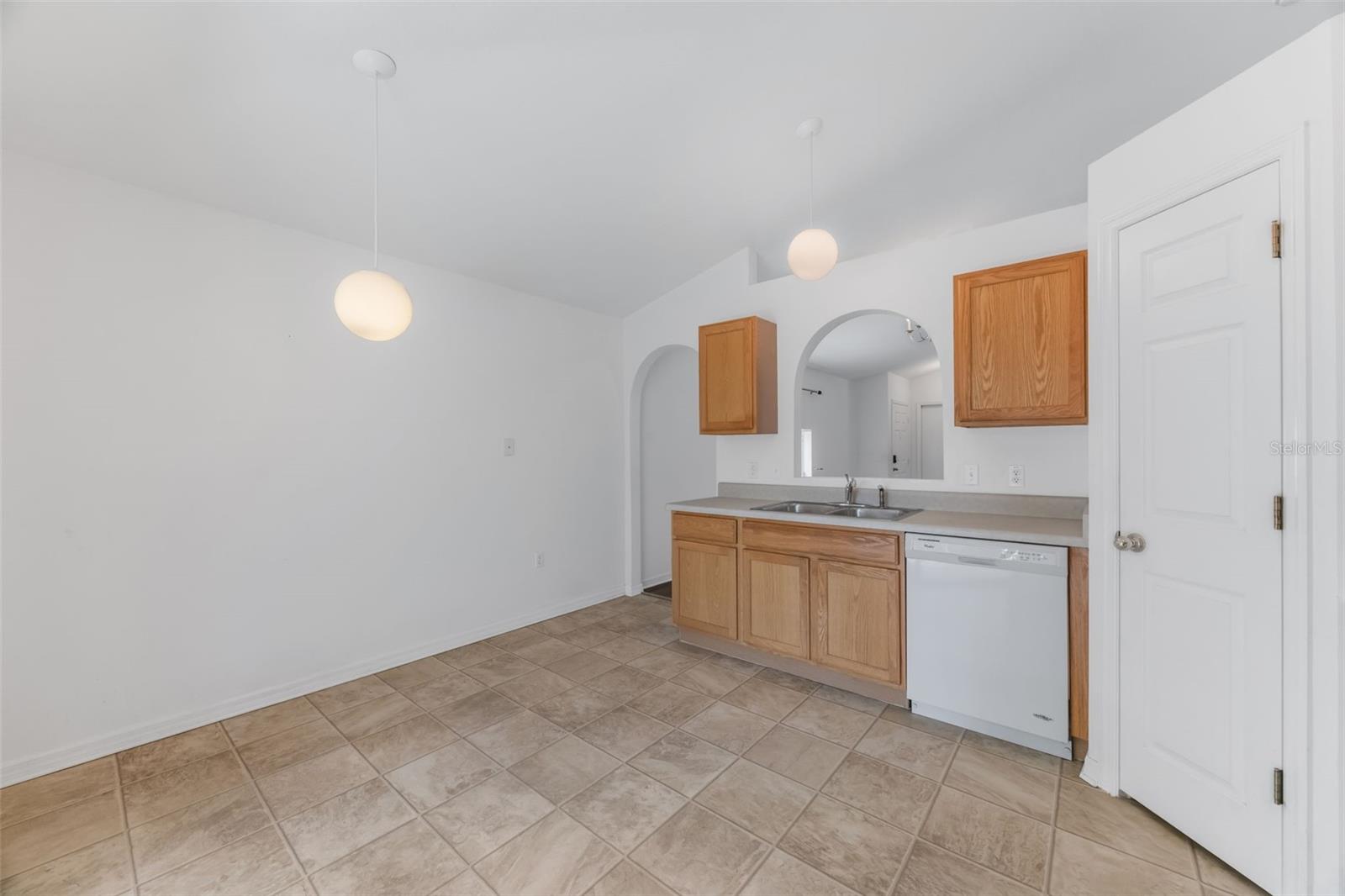 VENETIAN AT BAY PARK - Residential