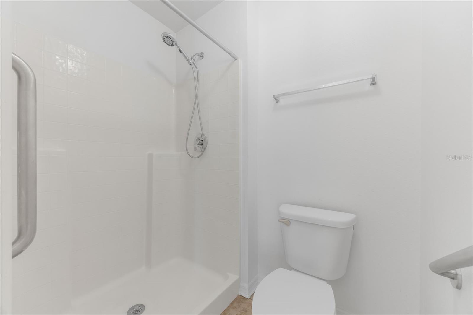 VENETIAN AT BAY PARK - Residential