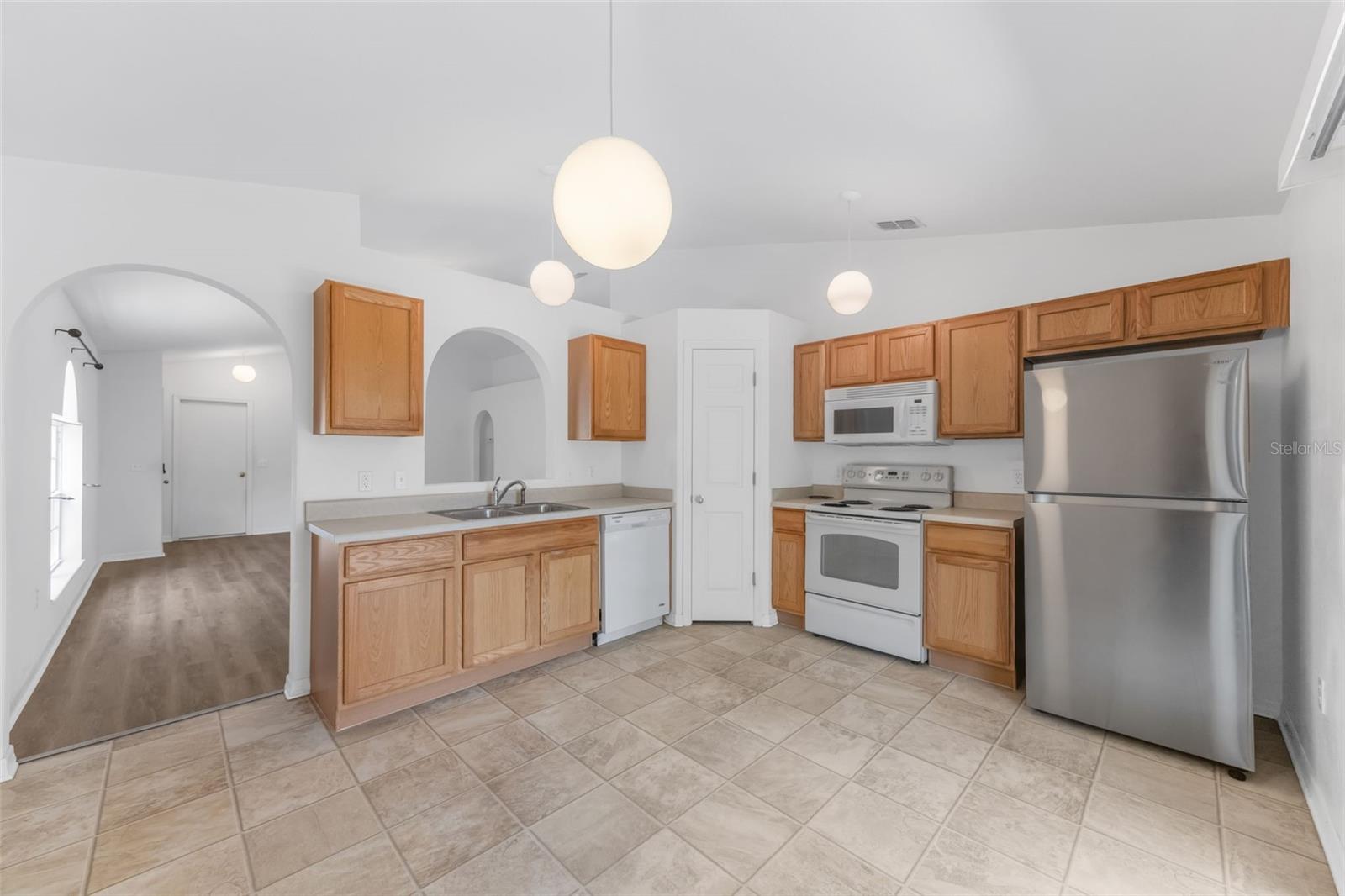 VENETIAN AT BAY PARK - Residential