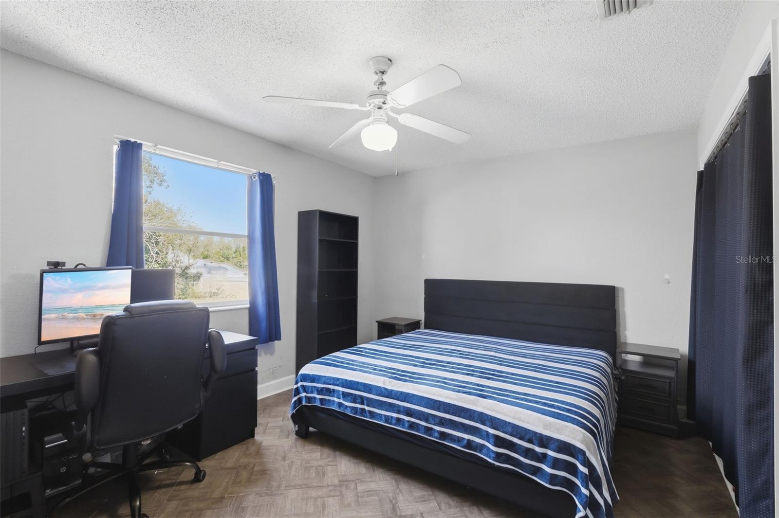 HIDDEN HOLLOW - Residential