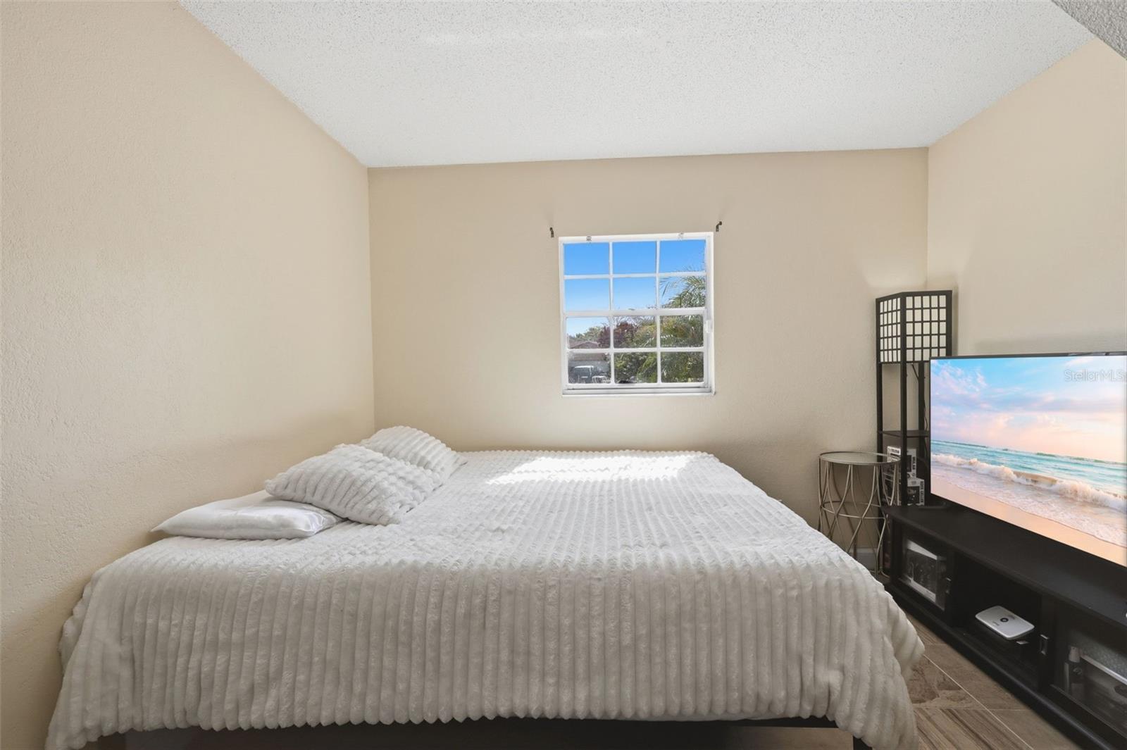 HIDDEN HOLLOW - Residential