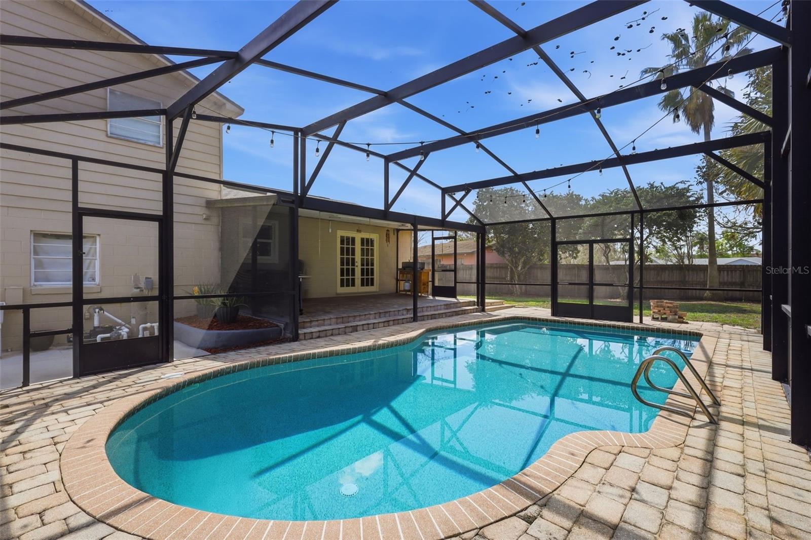 HIDDEN HOLLOW - Residential