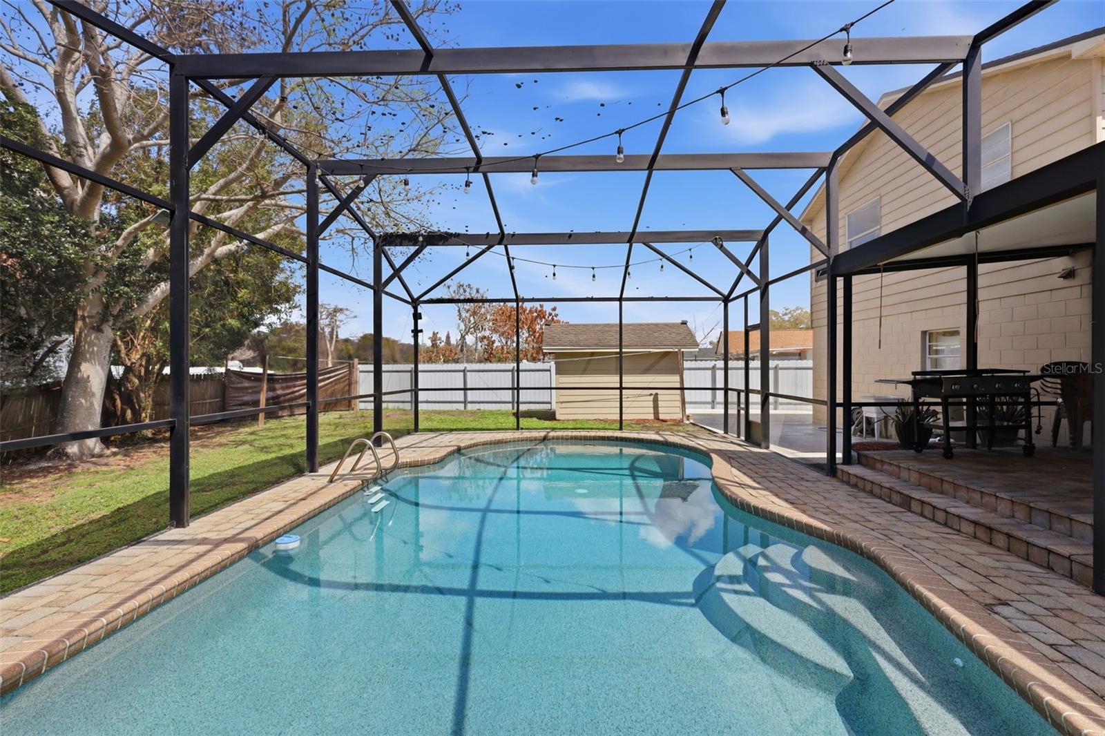 HIDDEN HOLLOW - Residential