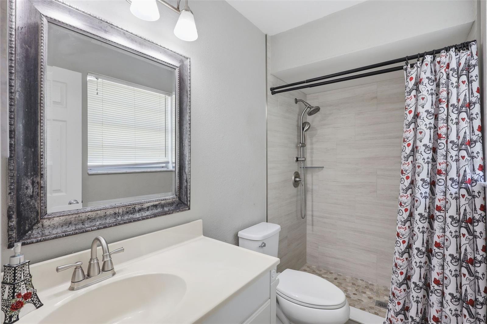 HIDDEN HOLLOW - Residential