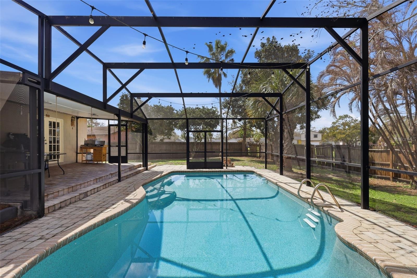 HIDDEN HOLLOW - Residential