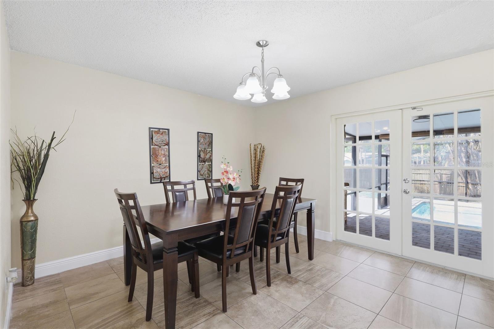 HIDDEN HOLLOW - Residential