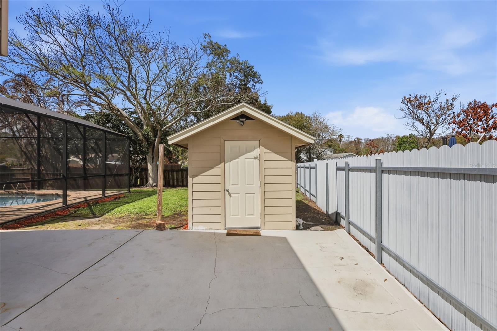 HIDDEN HOLLOW - Residential