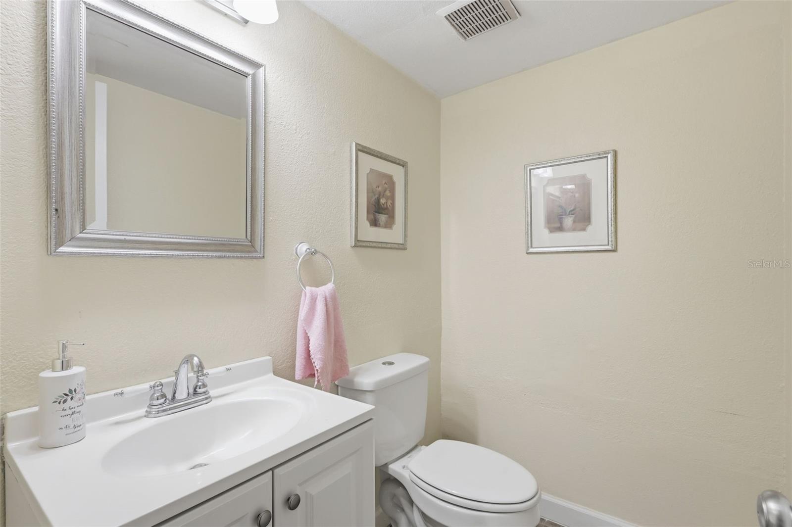 HIDDEN HOLLOW - Residential