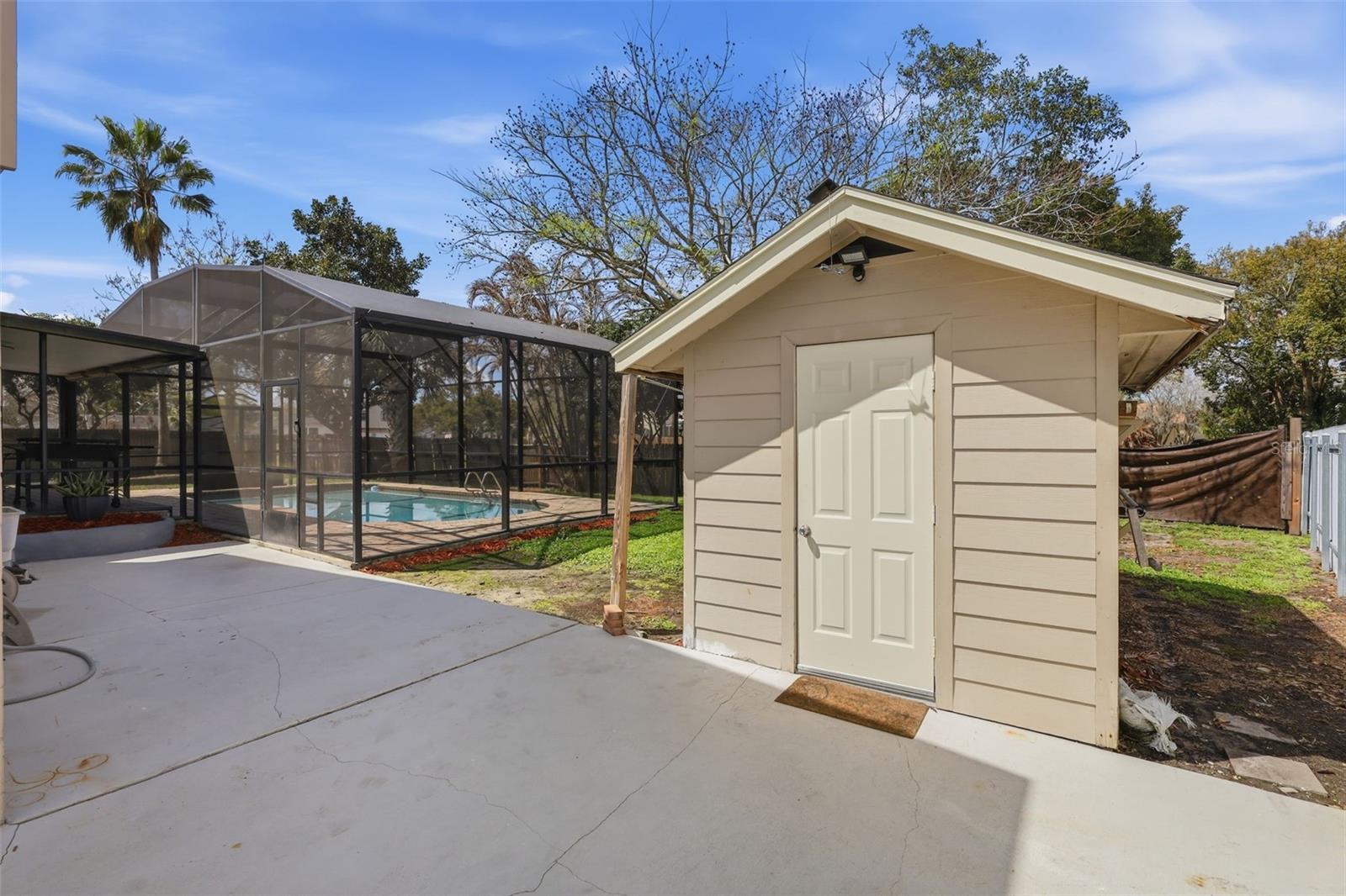 HIDDEN HOLLOW - Residential