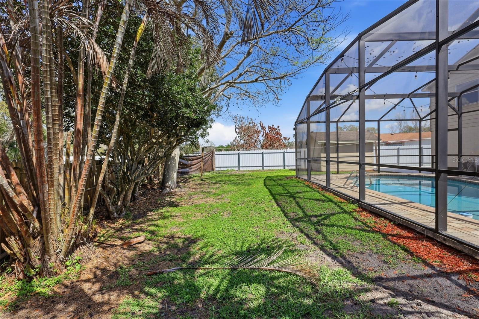 HIDDEN HOLLOW - Residential