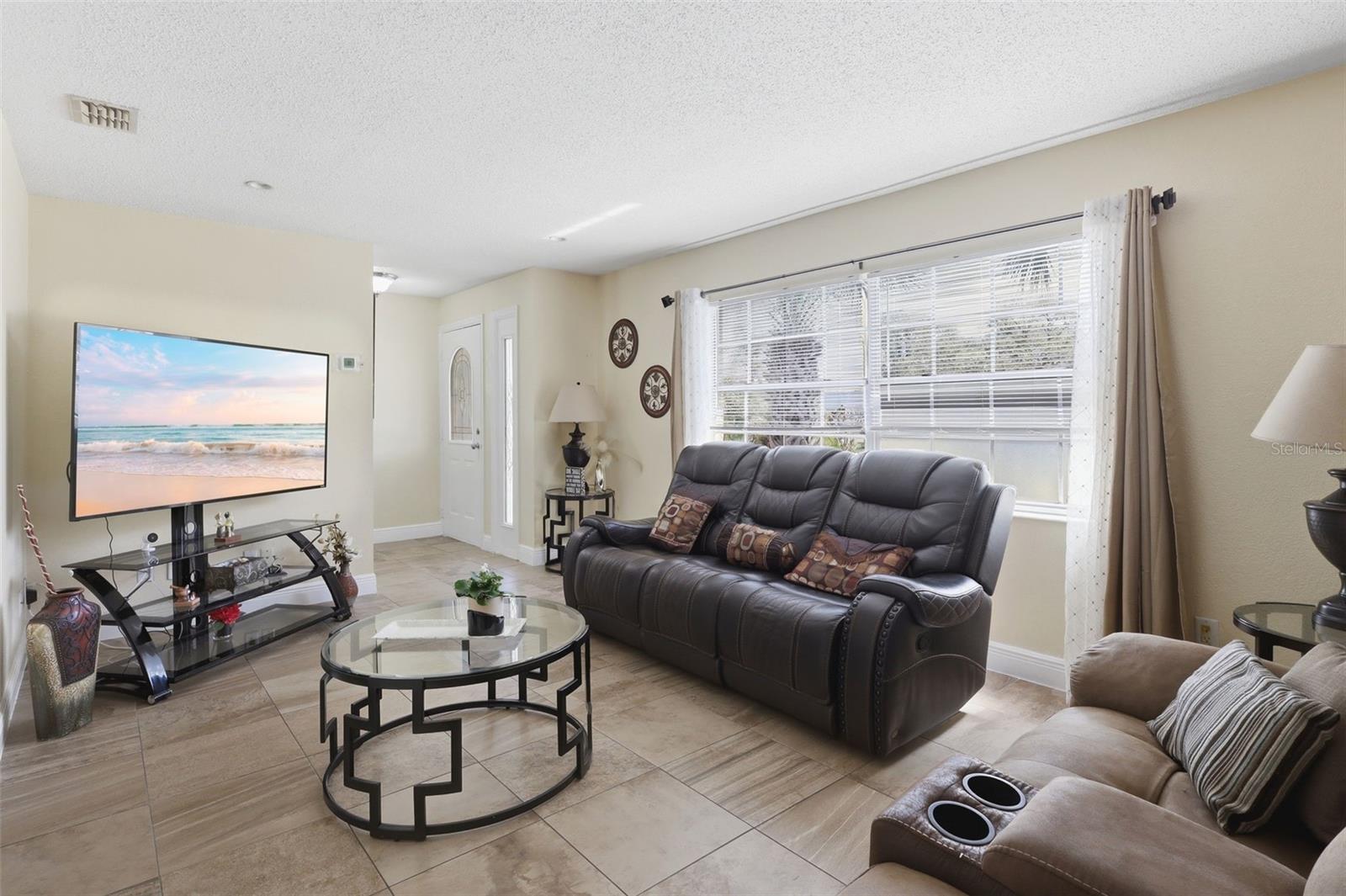 HIDDEN HOLLOW - Residential