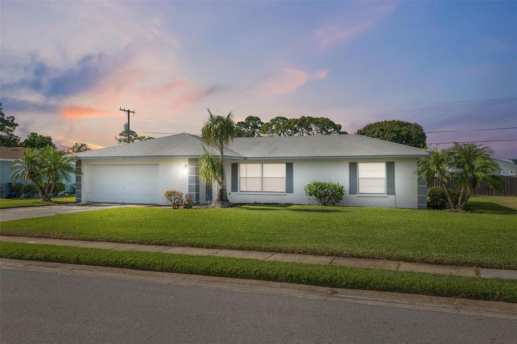 Photo of 4102 19th Avenue W, Bradenton, FL 34205 (MLS # W7883240)