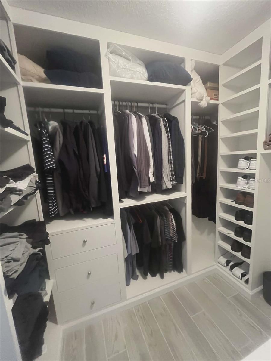 LEHIGH WOODS - Residential