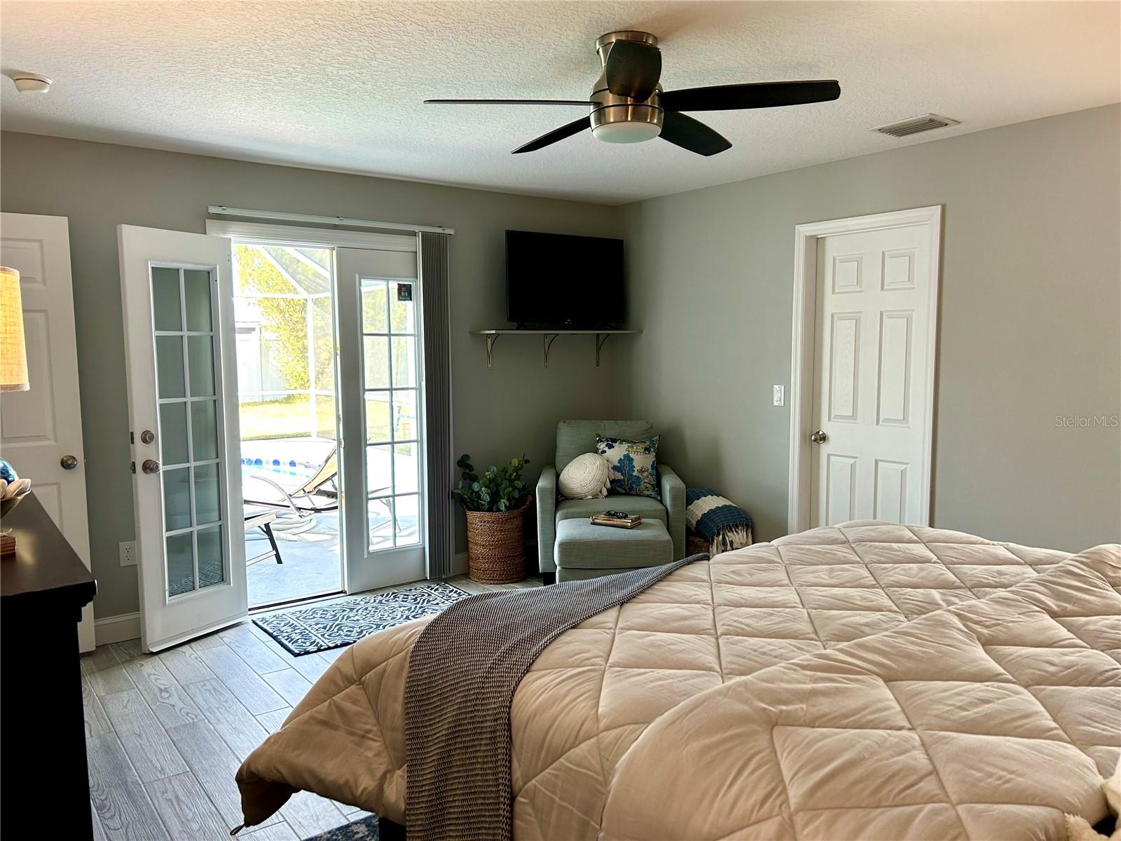 LEHIGH WOODS - Residential