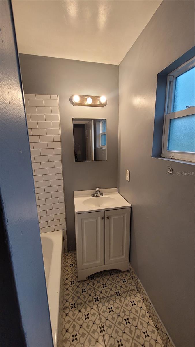 GRANT PARK - Residential Lease