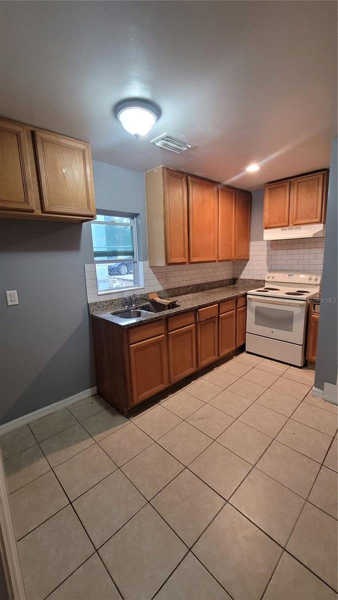 GRANT PARK - Residential Lease