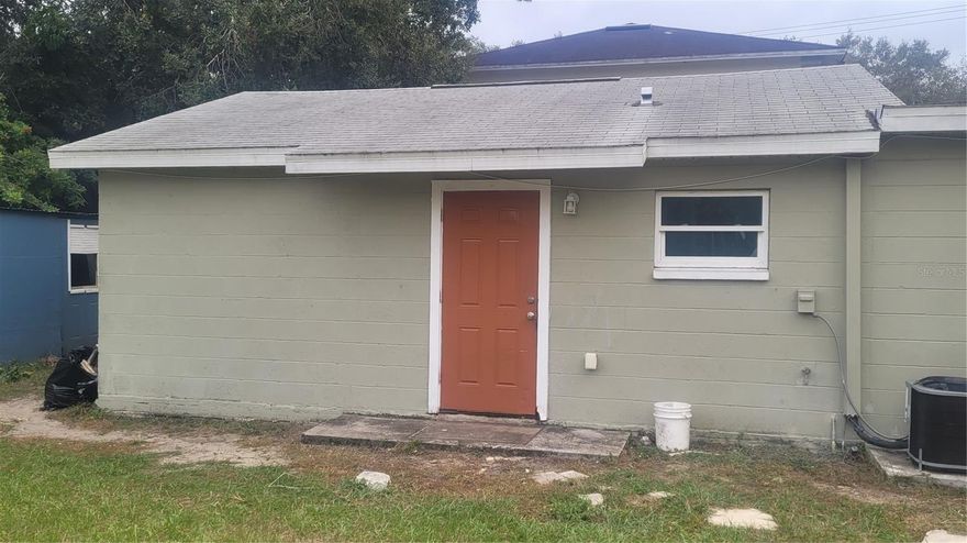 Clean and cozy 1/2 Duplex home. This 2 bedroom 1 bathroom home is newly renovated and move in ready. Sits on 1/2 acre lot with carport parking. An added benefit is that utilities are included in the rent. This includes electric, water, sewer and garbage. No minimum credit score requirement. Stable income is highest consideration.