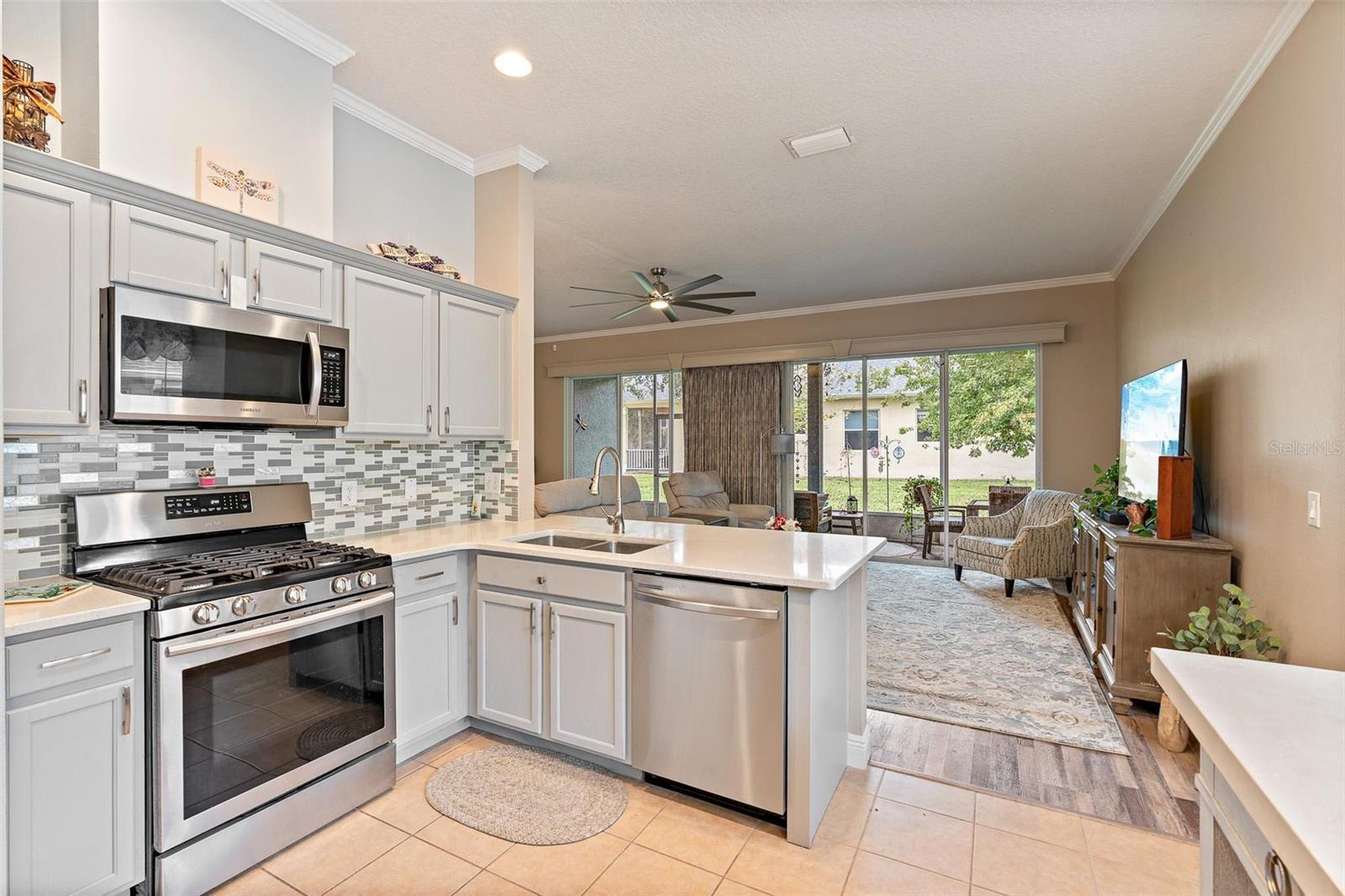 GROVELAND CASCADES GROVELAND PH 01 - Residential