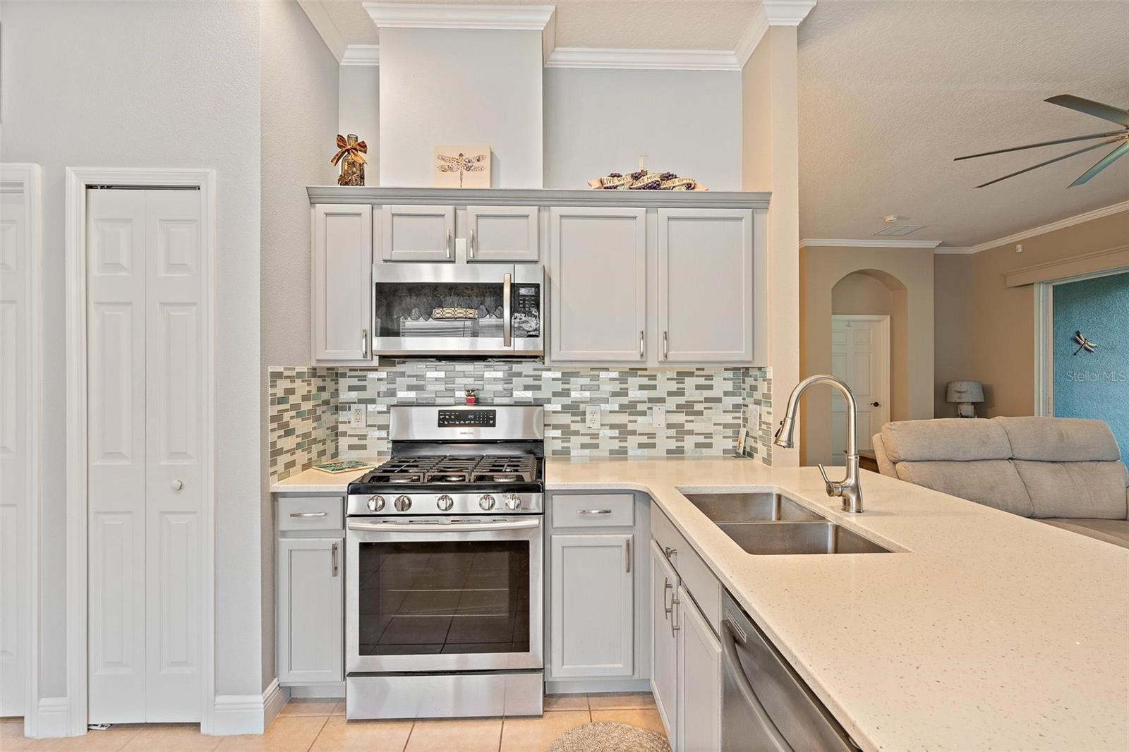 GROVELAND CASCADES GROVELAND PH 01 - Residential