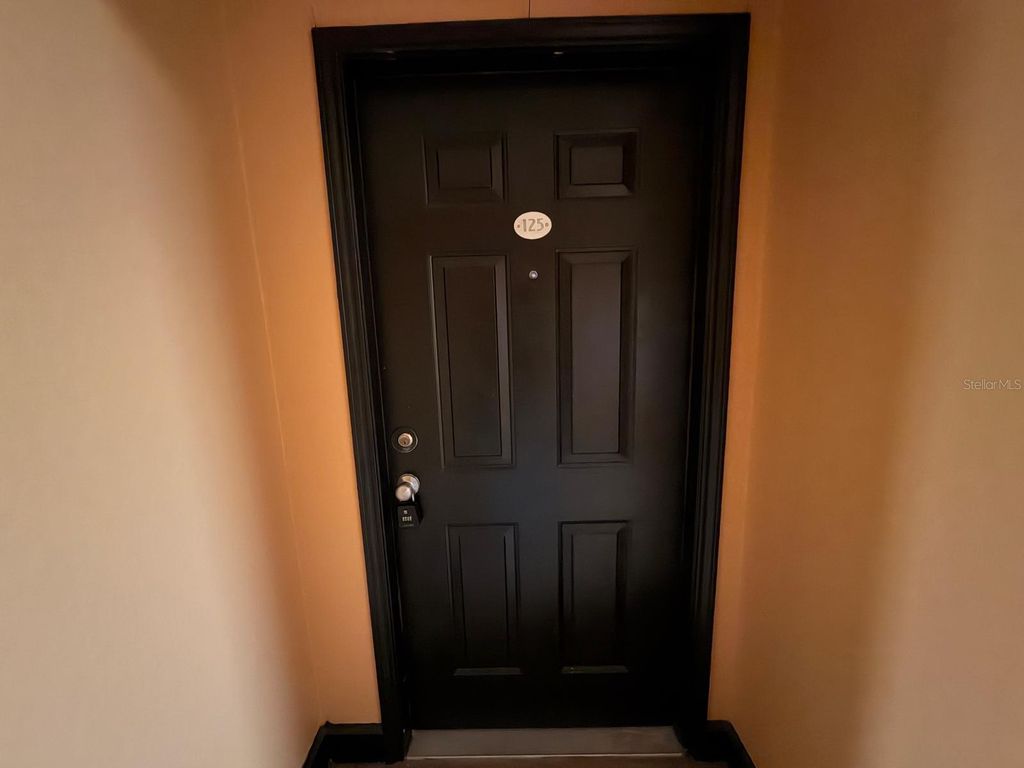 Photo of 911 N Orange Avenue #125, Orlando, FL 32801 (MLS # O6379990)