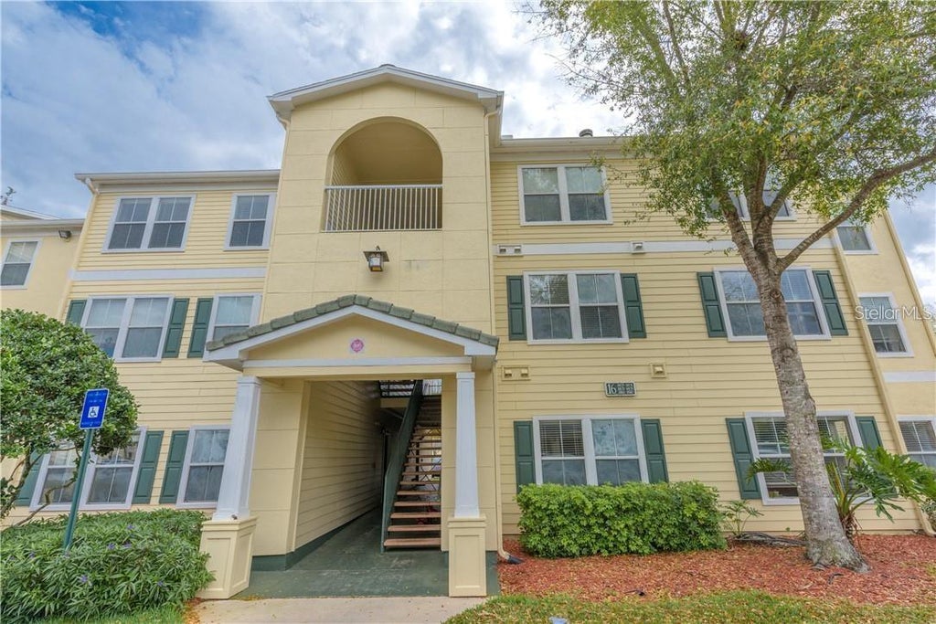 Photo of 18119 Back Stretch Lane #18119, Tampa, FL 33647 (MLS # TB8547734)