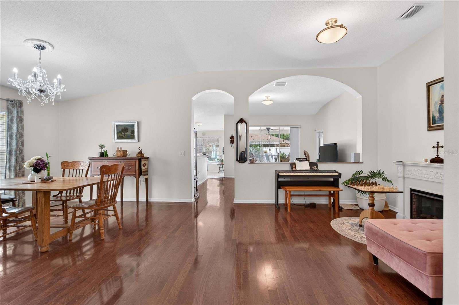 FISHHAWK RANCH - Residential