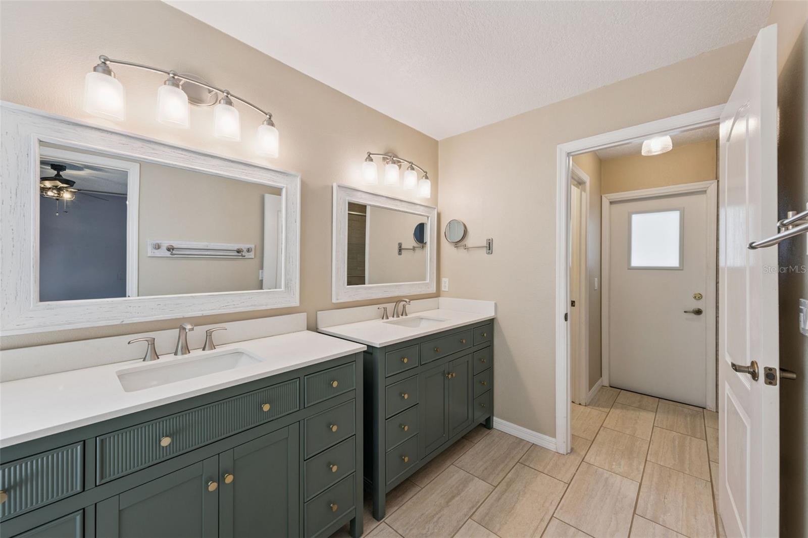 VILLAGES AT KINGSBRIDGE WEST TR C-1 - Residential