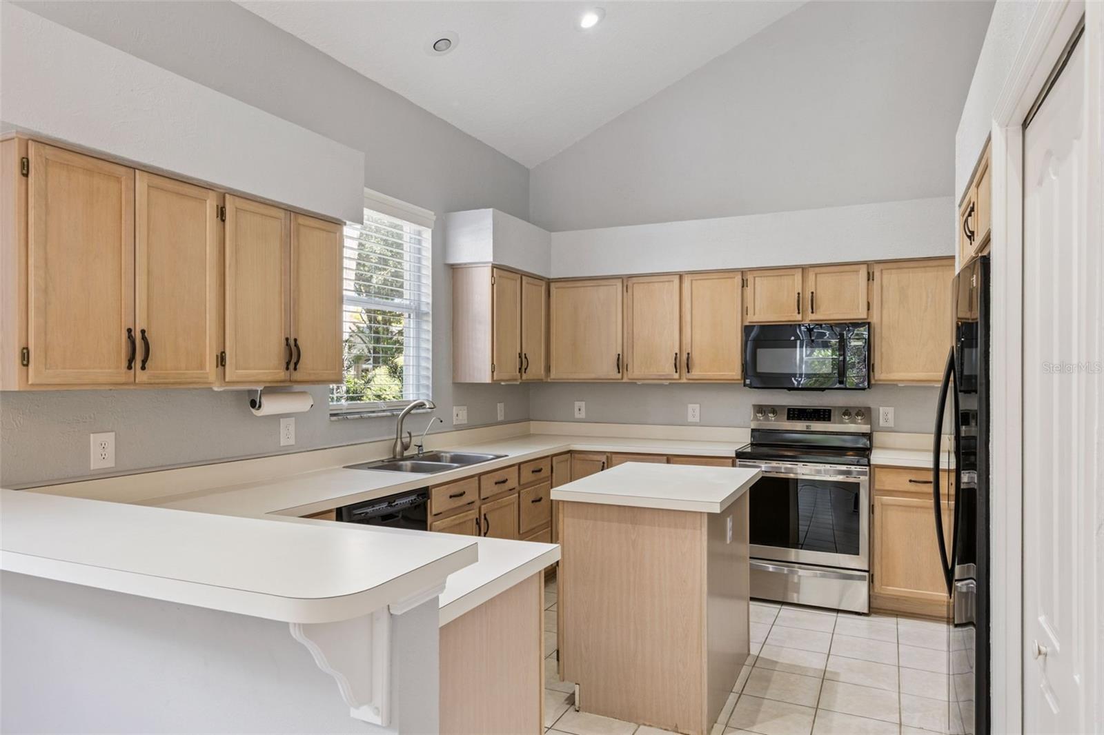 VILLAGES AT KINGSBRIDGE WEST TR C-1 - Residential