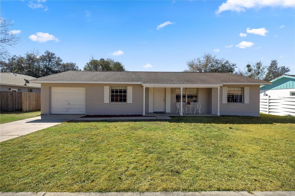 Photo of 15146 SW 38th Circle, Ocala, FL 34473 (MLS # OM718779)
