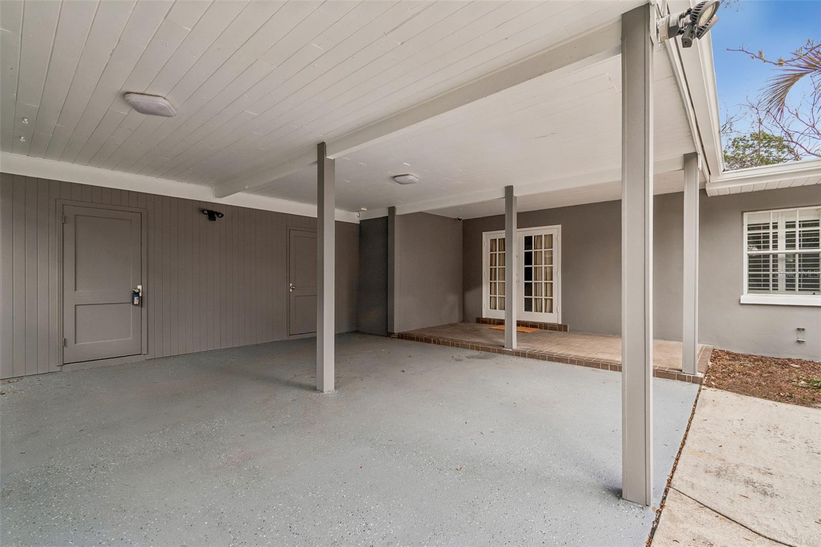 TEMPLE TERRACE ESTATES - Residential