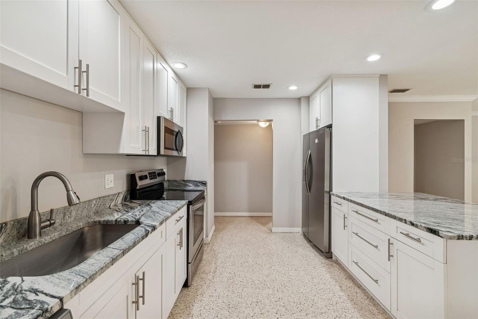 TEMPLE TERRACE ESTATES - Residential