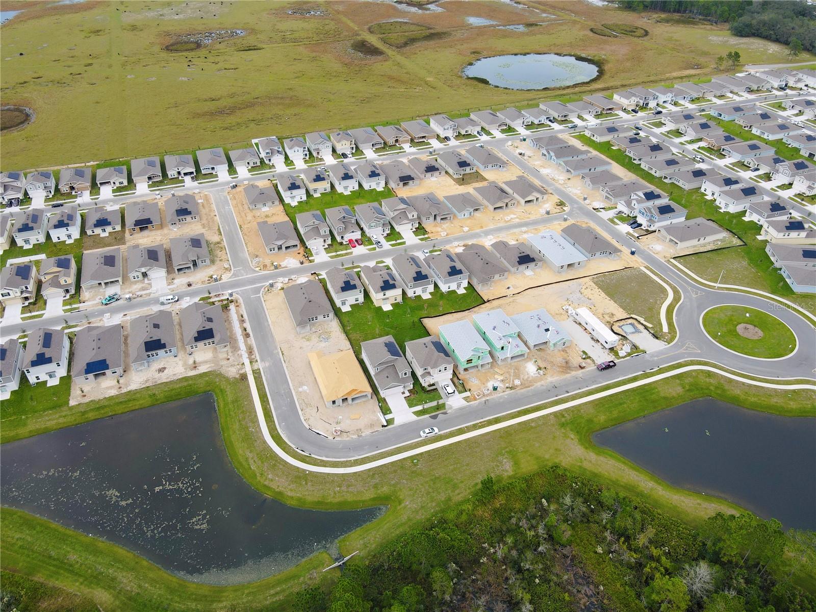 ASTONIA 40S - Residential Lease