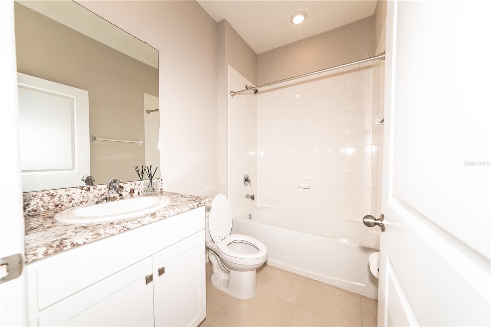 FOREST BROOKE PH 1B - Residential Lease