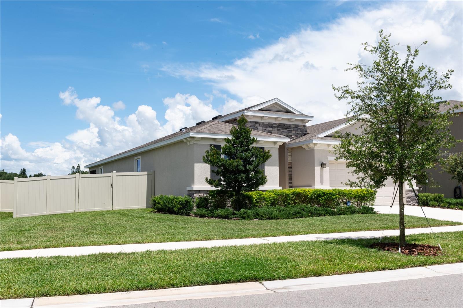 FOREST BROOKE PH 1B - Residential Lease