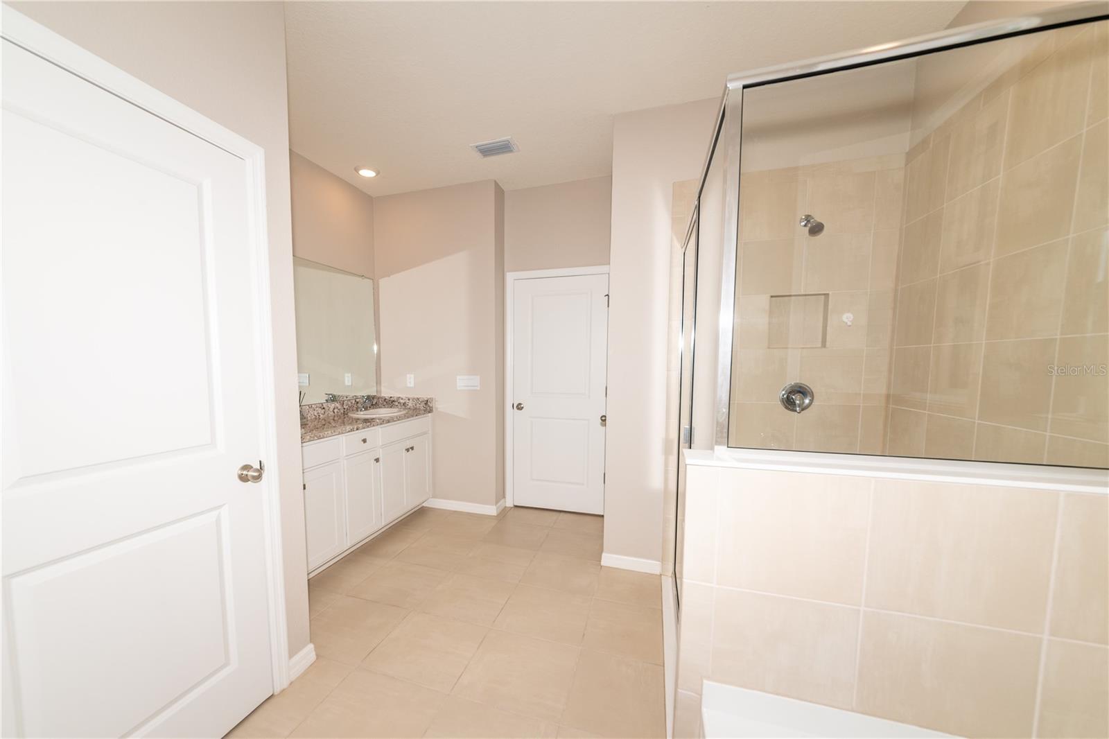 FOREST BROOKE PH 1B - Residential Lease