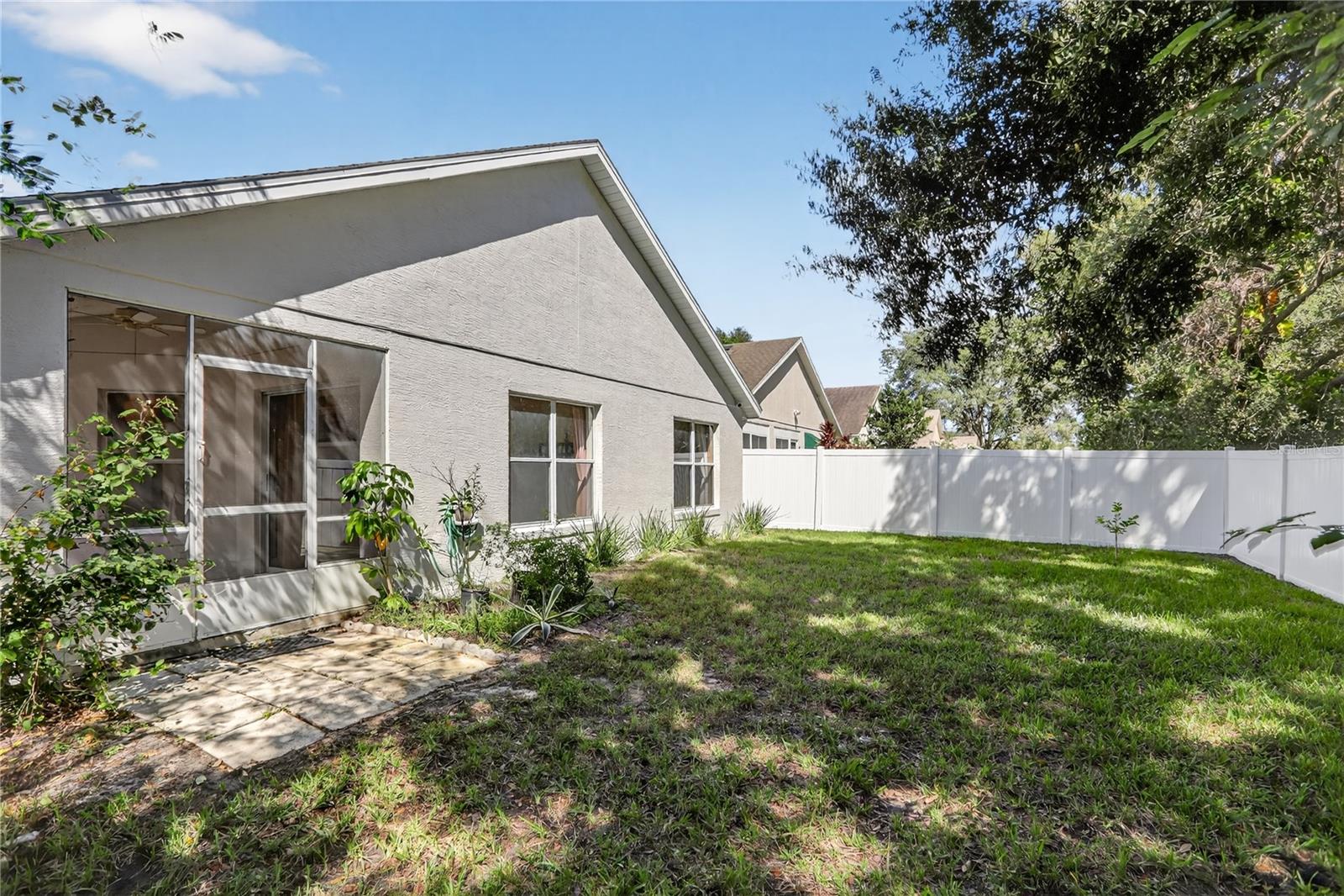 CAMBRIDGE COMMONS - Residential