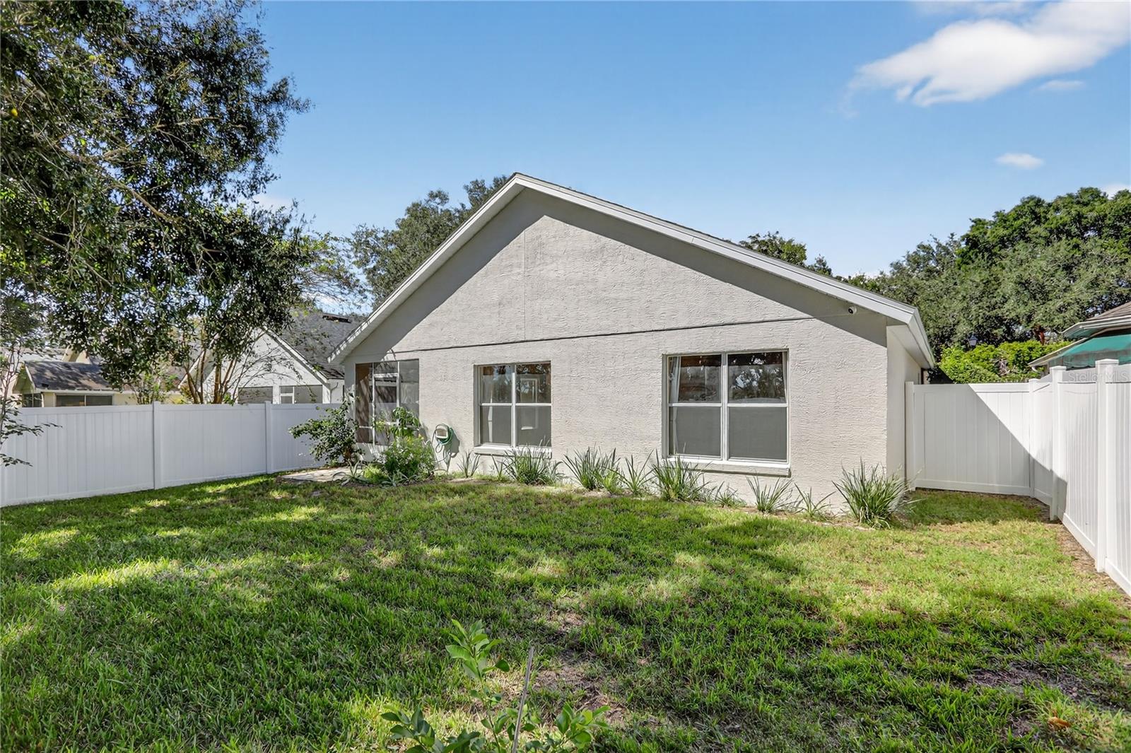 CAMBRIDGE COMMONS - Residential