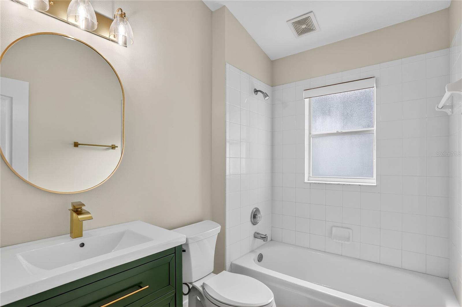 CAMBRIDGE COMMONS - Residential