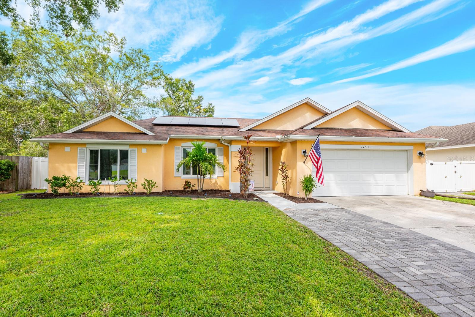 WATERSIDE - Residential