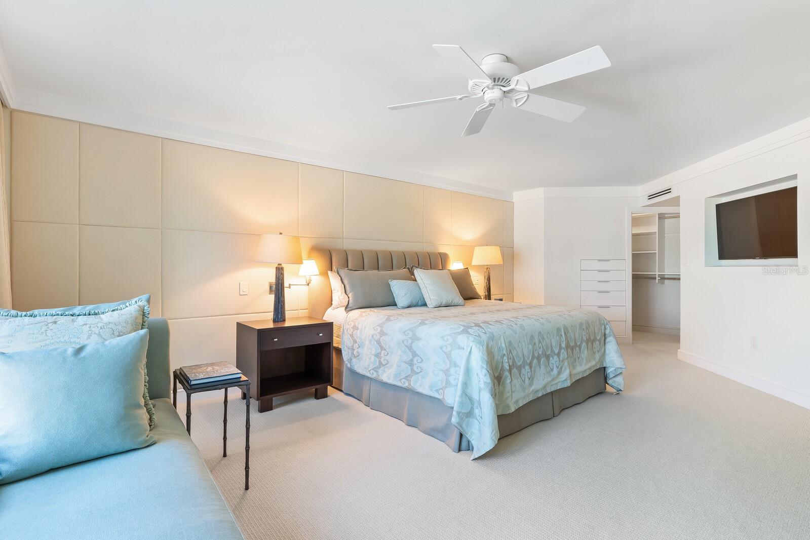 MANOR HOUSE - Residential