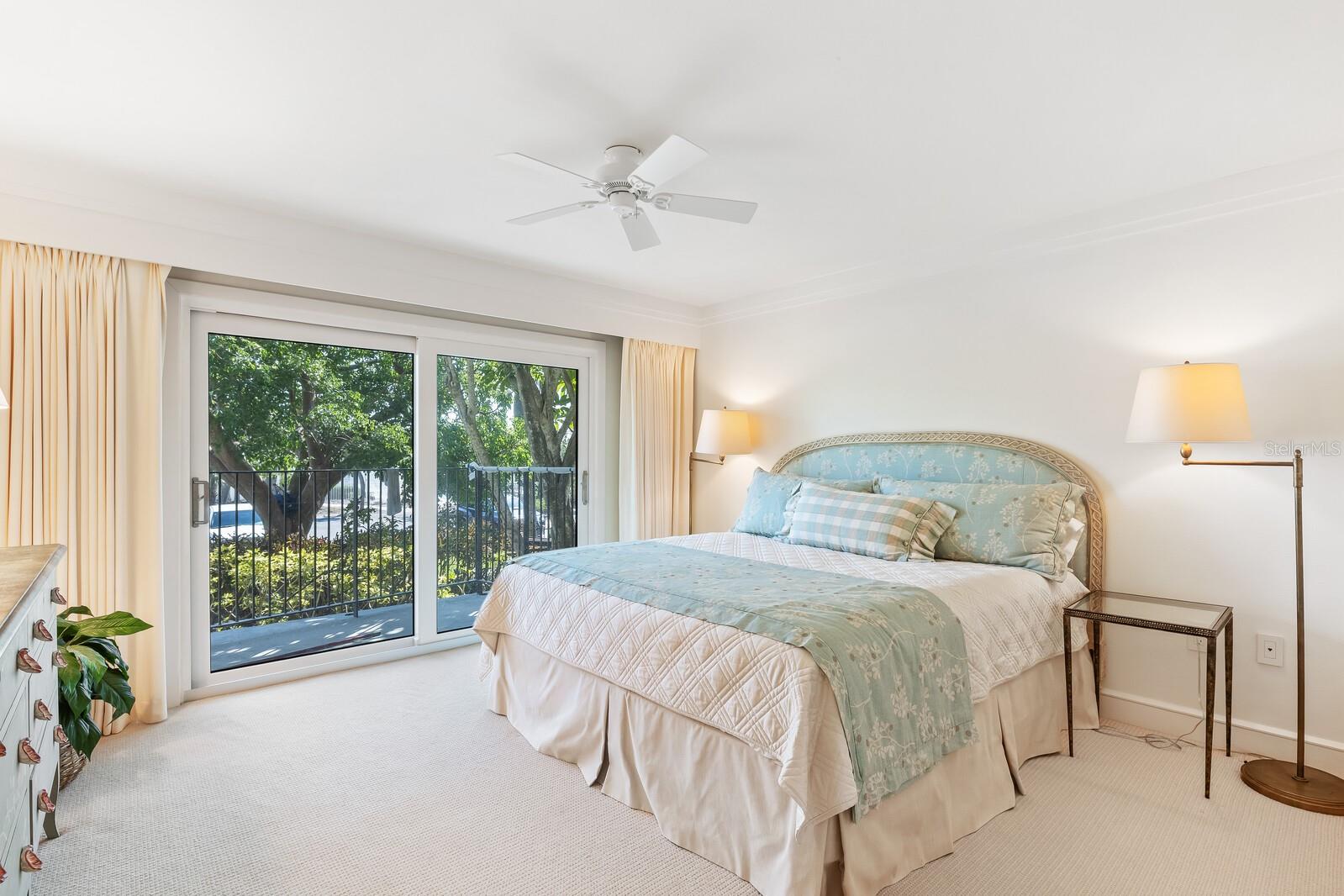 MANOR HOUSE - Residential