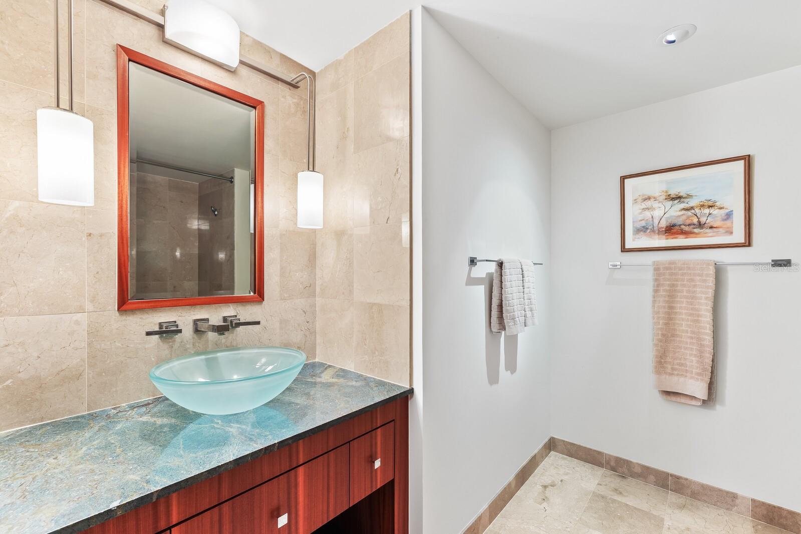 MANOR HOUSE - Residential