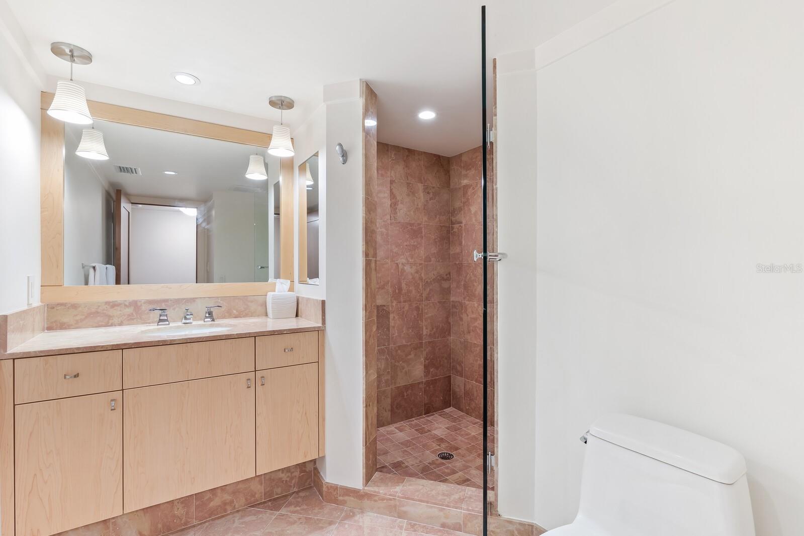 MANOR HOUSE - Residential