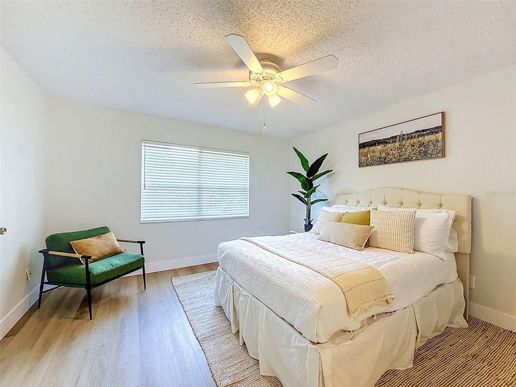 Photo of 826 Franklin Circle, Palm Harbor, FL 34683 (MLS # TB8517374)