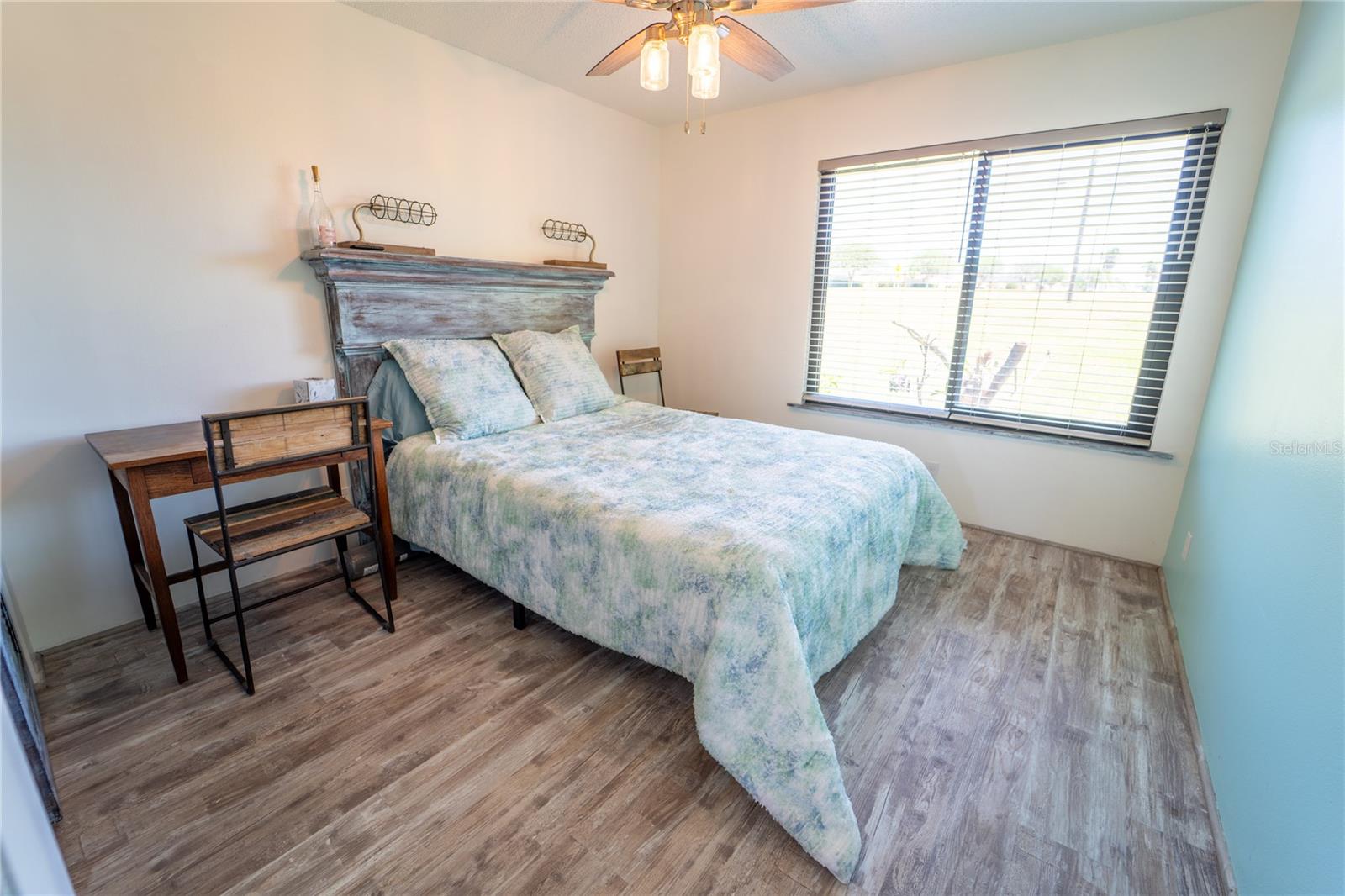 LUCERNE SHORES - Residential