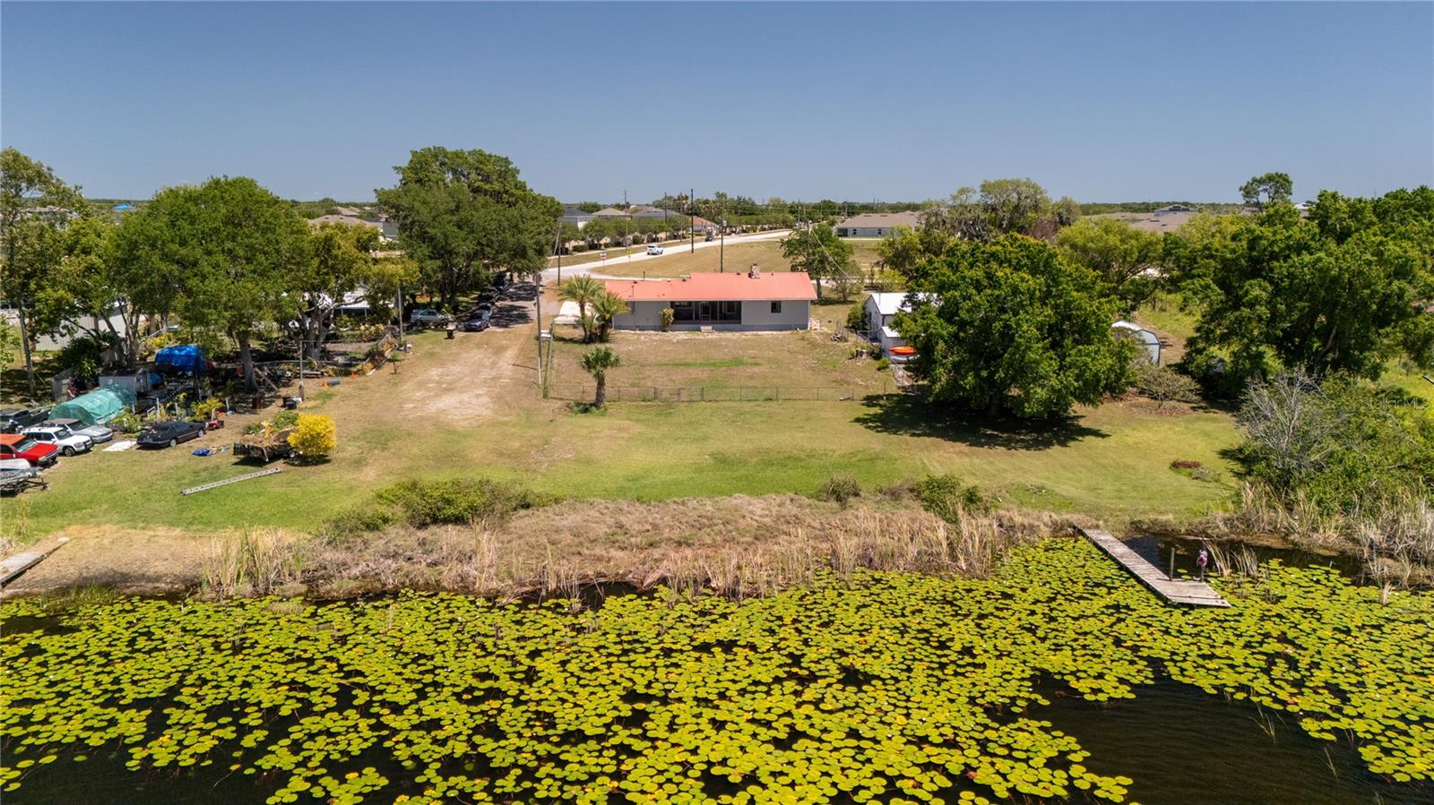 LUCERNE SHORES - Residential