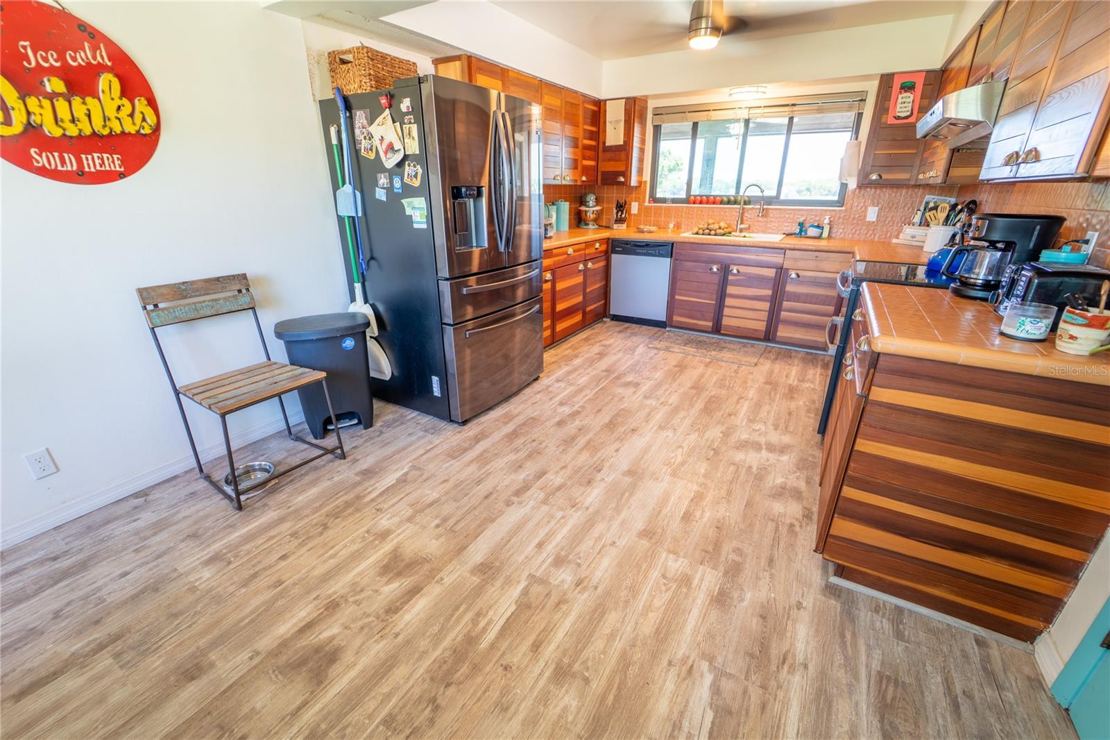 LUCERNE SHORES - Residential