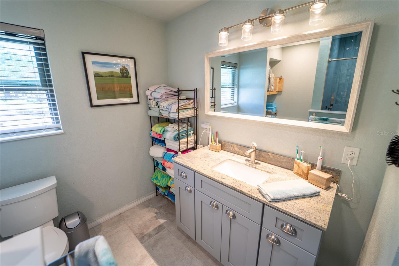 LUCERNE SHORES - Residential